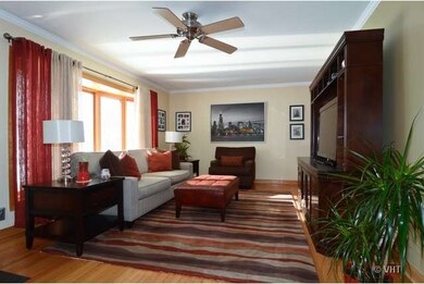 1216 Wayne Dr, Des Plaines, IL 60018 - photo 2