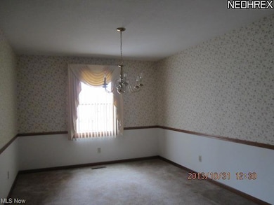 8228 Maramont Dr unit A, Youngstown, OH 44512 - photo 3