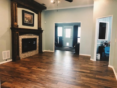 411 W Oak St, Wylie, TX 75098 - photo 4