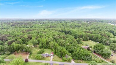 4637 Rainbow Dr, Kannapolis, NC 28081 - photo 6