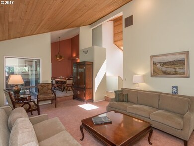 1031 Oxford Dr, Lake Oswego, OR 97034 - photo 7