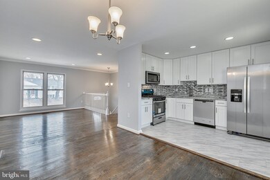 5606 Duchaine Dr, Lanham, MD 20706 - photo 4