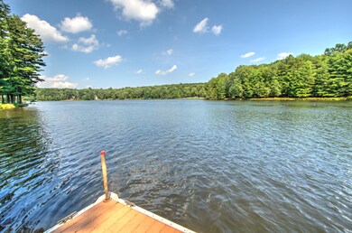 135 Hemlock Point Ct, Hawley, PA 18428 - photo 7