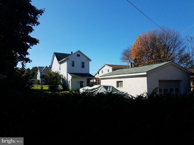 513 E Blaine St, McAdoo, PA 18237 - photo 2