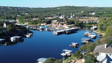 909 Cat Hollow Club Dr, Spicewood, TX 78669 - photo 3