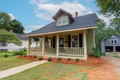 325 S Race St, Statesville, NC 28677 - photo 2