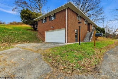 69 Celtic Dr, Clarksburg, WV 26301 - photo 6