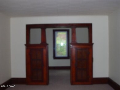 167 Cottage Ave, Honesdale, PA 18431 - photo 5