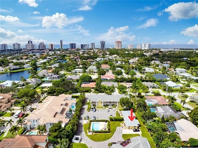 4936 West Blvd unit 10, Naples, FL 34103 - photo 5