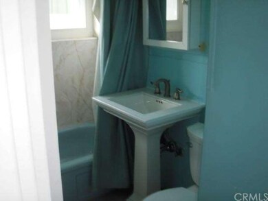 Main bathroom