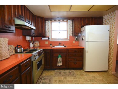 709 Hillside Dr, Hamburg, PA 19526 - photo 6