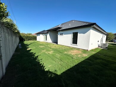 124 Sea Grape Ln, Laguna Vista, TX 78578 - photo 5