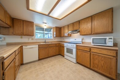 3526 Auburn Dr-14