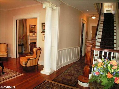 Foyer - Foyer looking toward Living Room