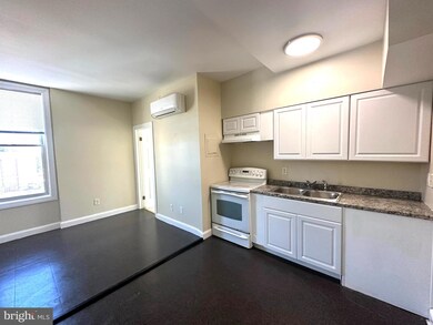 64 W Antietam St unit . 6, Hagerstown, MD 21740 - photo 4