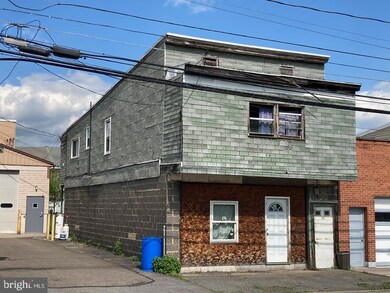 40 S 2nd St, Saint Clair, PA 17970 - photo 4