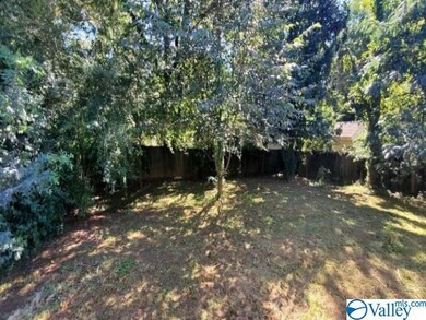 4827 Kyle Ln NW, Huntsville, AL 35810 - photo 5