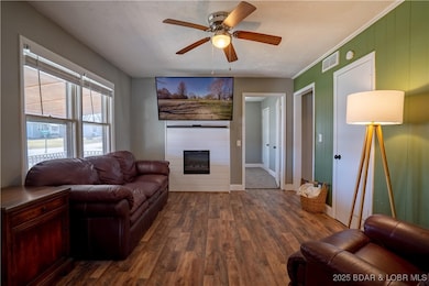 Updated Flooring Throughout