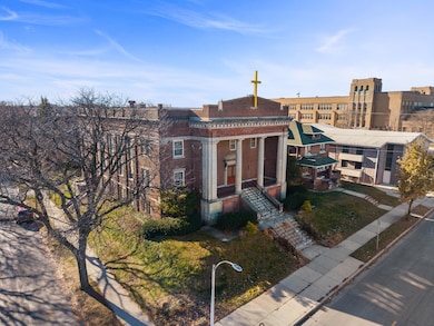 3001 W Mitchell St, Milwaukee, WI 53215 - photo 3