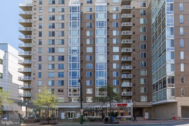 The Crescent unit 903, Silver Spring, MD 20910 - photo 2