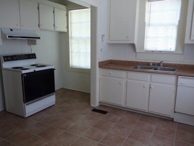 366 Moultrie Rd, Camilla, GA 31730 - photo 3