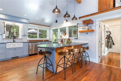 52 Johnson Place, Wakefield, RI 02879 - photo 5