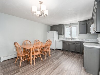 90 Loxwood St unit B, Worcester, MA 01604 - photo 2