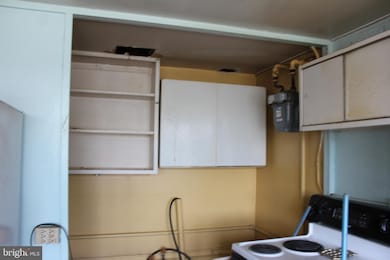 3204 Gorham Ct, Halethorpe, MD 21227 - photo 3