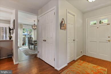 6844 Brian Michael Ct, Springfield, VA 22153 - photo 6