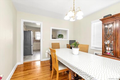 1039 Elizabeth St, Baldwin, NY 11510 - photo 5