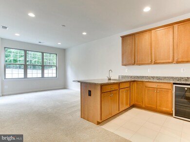 8009 Turtle Creek Cir, Gainesville, VA 20155 - photo 5