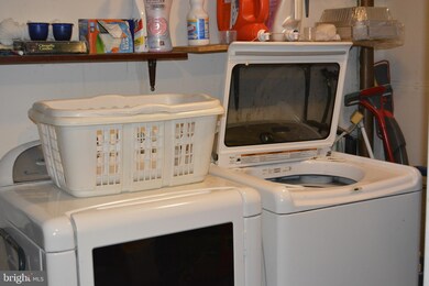 915 Coach Rd, Blackwood, NJ 08012 - photo 3