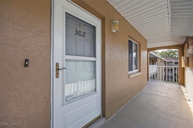 5975 Bloomfield Cir unit 302, Naples, FL 34112 - photo 2
