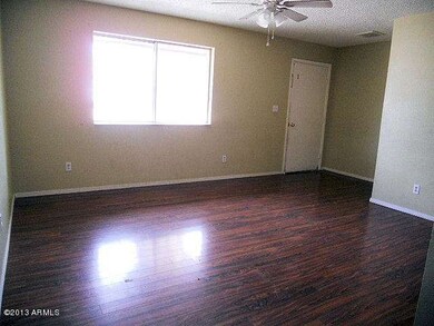 023-274329 - family room & entry