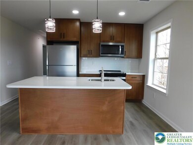 1513 Maple St unit 201, Bethlehem, PA 18017 - photo 5