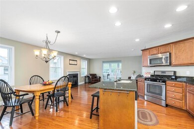 17 Hollow Ridge Dr, Nashua, NH 03062 - photo 7