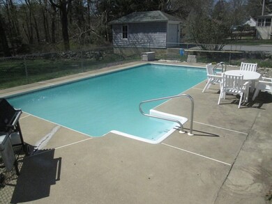 884 School St, Webster, MA 01570 - photo 4