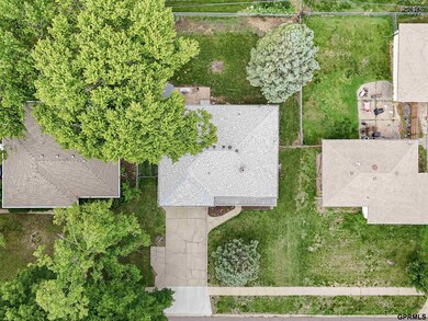 308 Crest Rd, Papillion, NE 68046 - photo 4