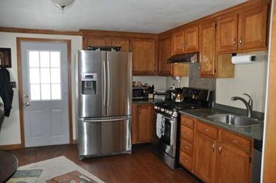 29 Oneida Ave, Brockton, MA 02301 - photo 2
