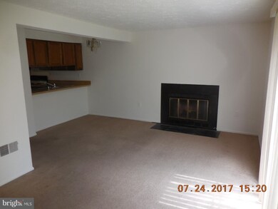 7215 Sheila Turn, Clinton, MD 20735 - photo 3