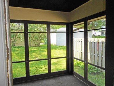 1491 W 29th St, Davenport, IA 52804 - photo 6