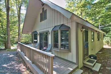 2374 Overlook Ln, Pocono Pines, PA 18350 - photo 4