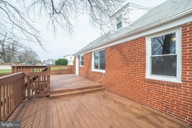 4809 Hazelwood Ave, Baltimore, MD 21206 - photo 3