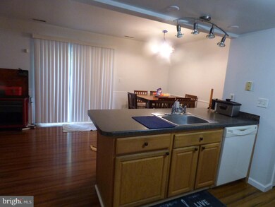 328 Thayer Ct, Newark, DE 19702 - photo 2