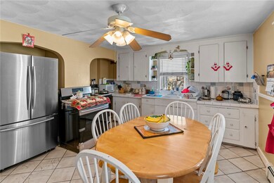 210 Benefit St, Pawtucket, RI 02861 - photo 7