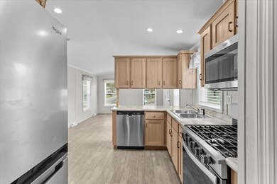 1540 Broadway unit 35, Raynham, MA 02767 - photo 6