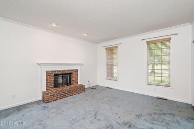 18-web-or-mls-2441 Staplehurst Lane-18