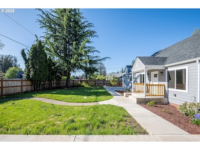 950 Coburg Rd, Eugene, OR 97401 - photo 3