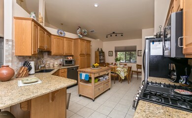 006_Kitchen