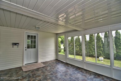 102 S Main St, Archbald, PA 18403 - photo 4